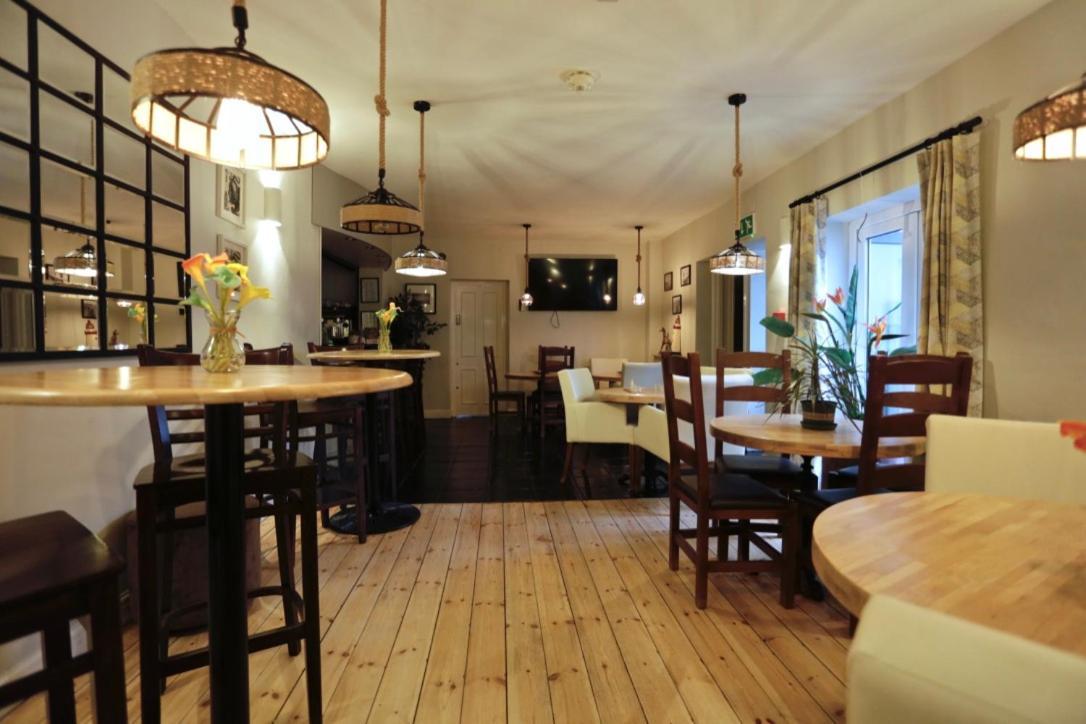 The Dolphin Hotel Exmouth Eksteriør billede