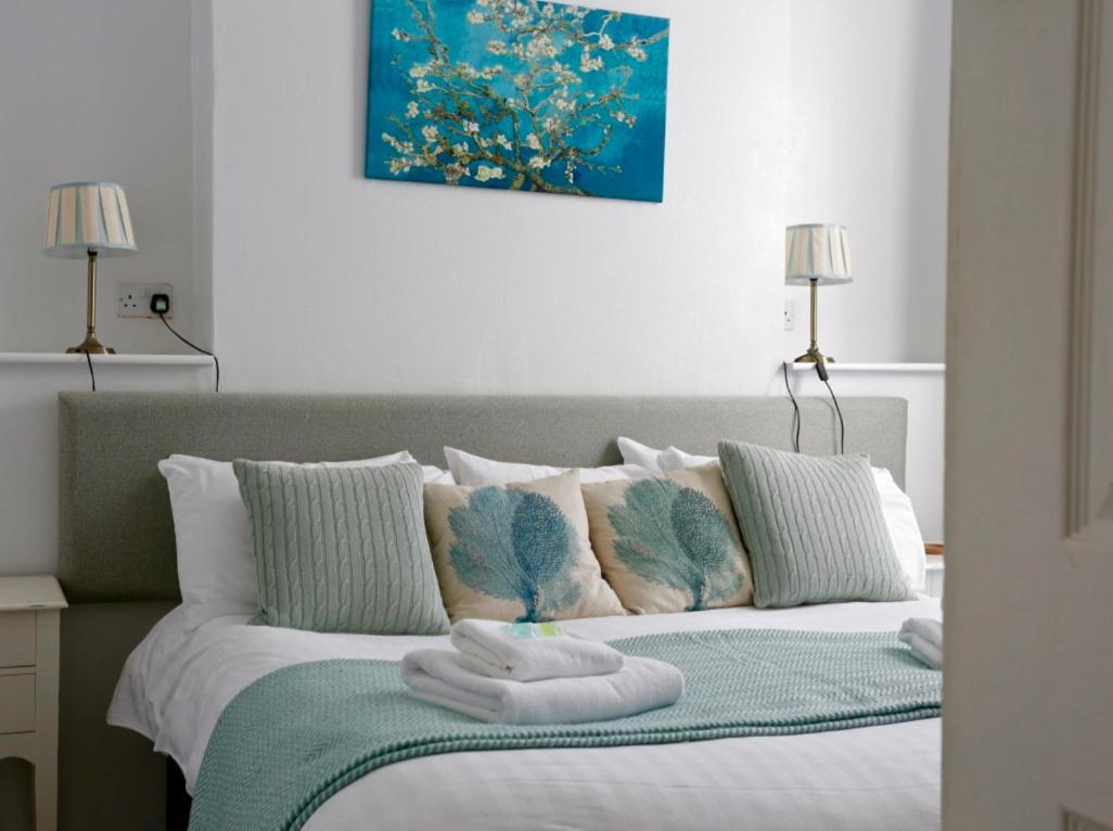 The Dolphin Hotel Exmouth Eksteriør billede